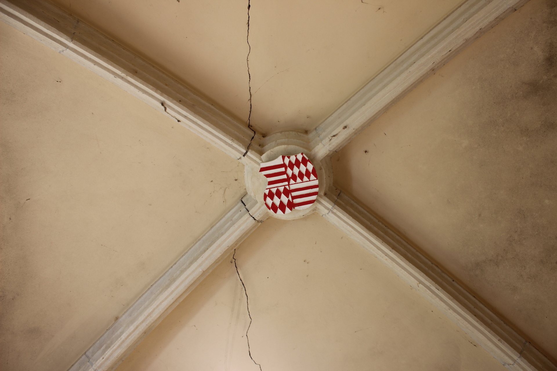 Gewölbedecke mit dem Wappen der Grafen von Mansfeld, Schloss Seeburg